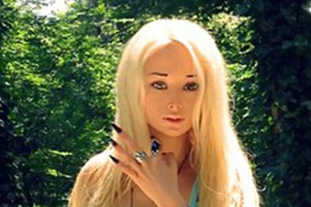 'Украинская Барби' не гнушается отдыхом в Крыму и поддерживает Путина