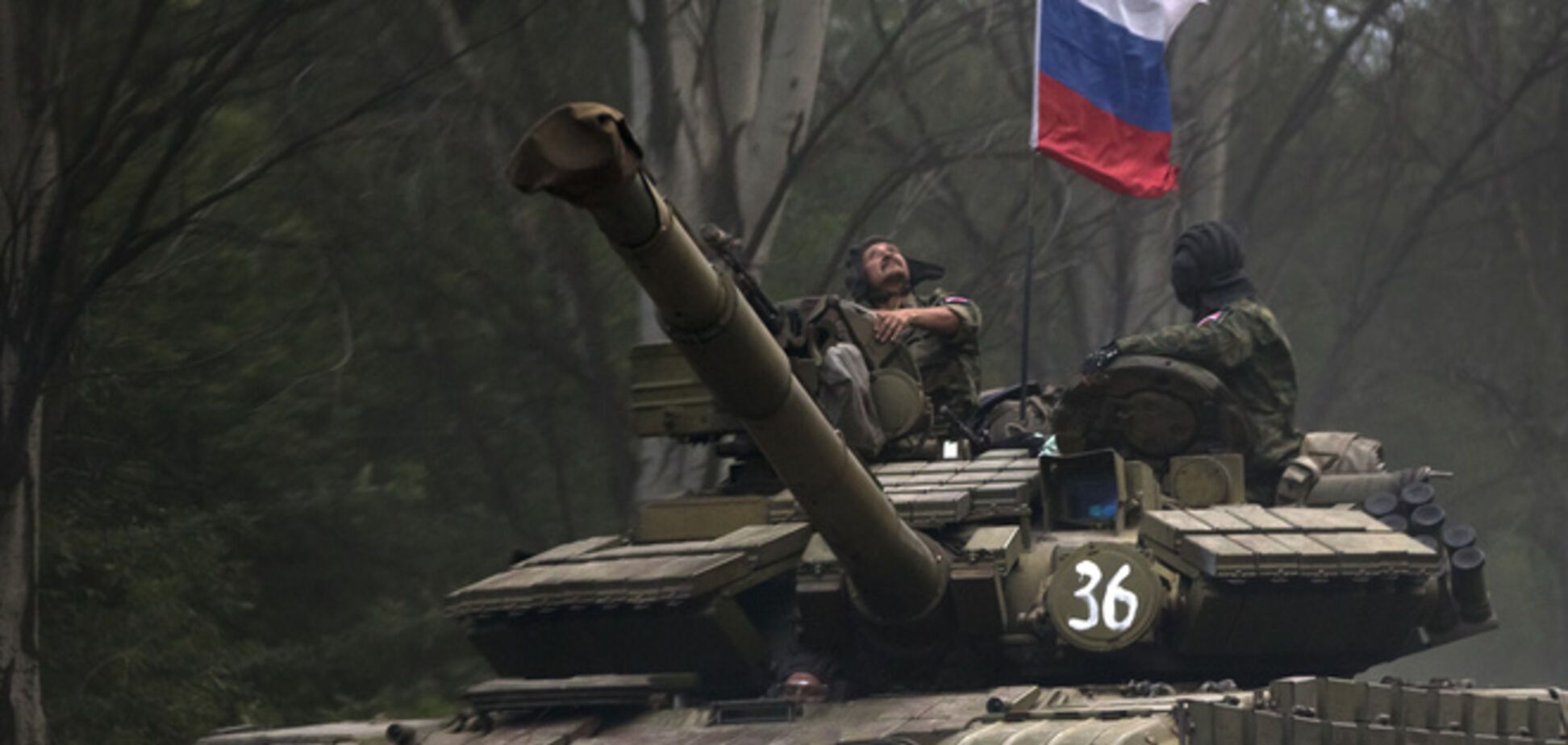 Россия подтянула к Сумщине артиллерию и 30 БТРов