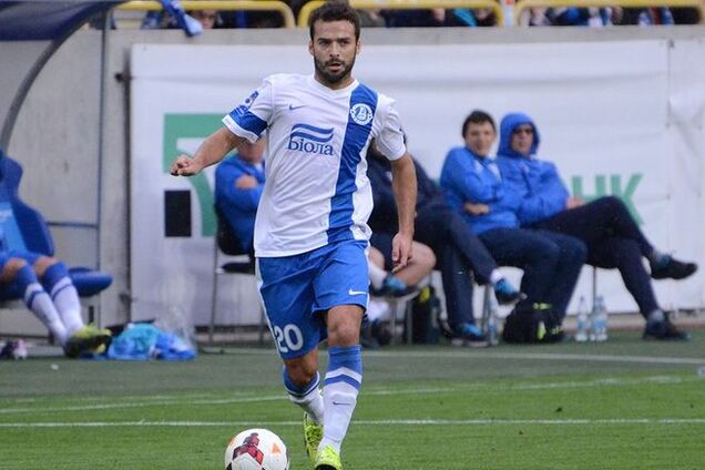 'Днепр' разгромил 'Карпаты' под антипутинские речевки