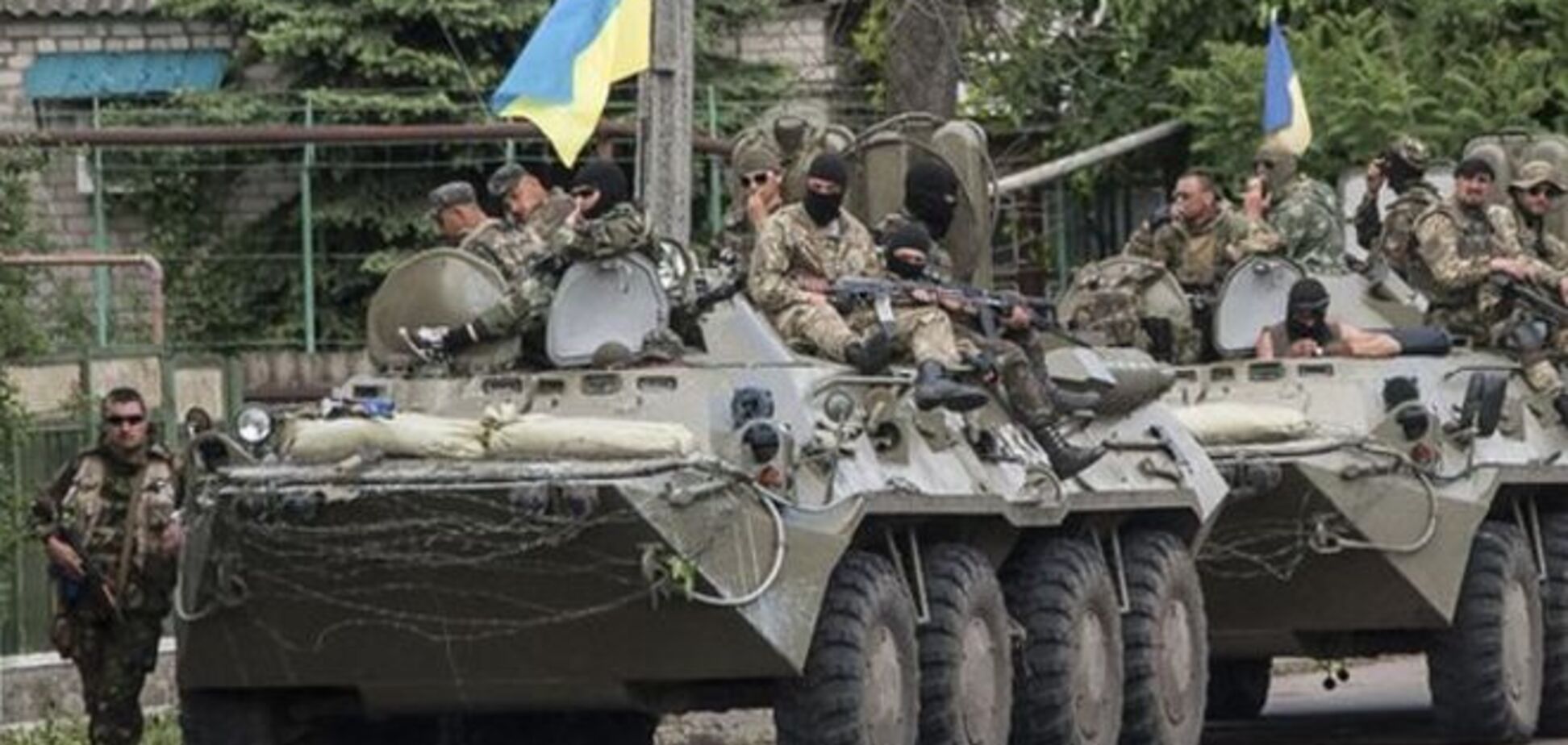 Под Горловкой украинские военные уничтожили колонну тяжелой техники террористов