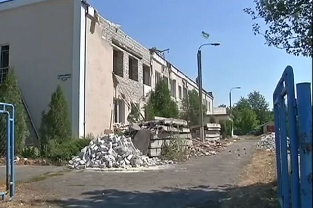 Из разрушенного детского приюта в Славянске террористы вынесли даже смесители
