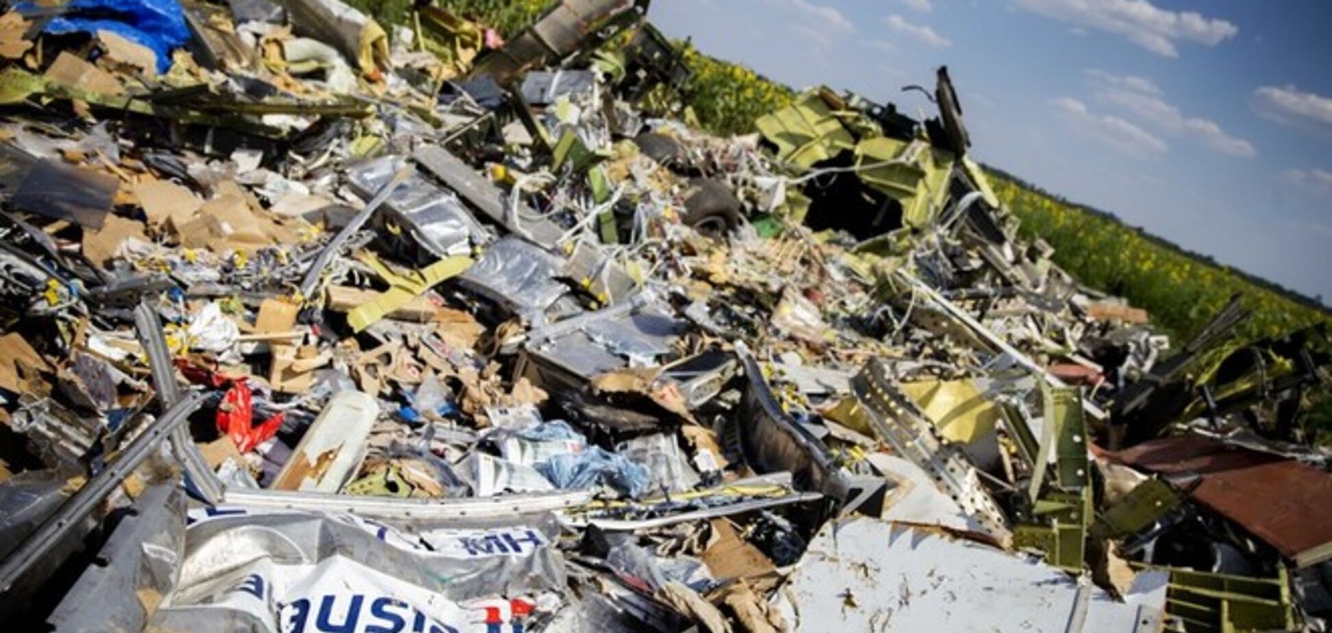 Террористы заявили о передаче киевским властям всех останков и личных вещей пассажиров сбитого Boeing-777