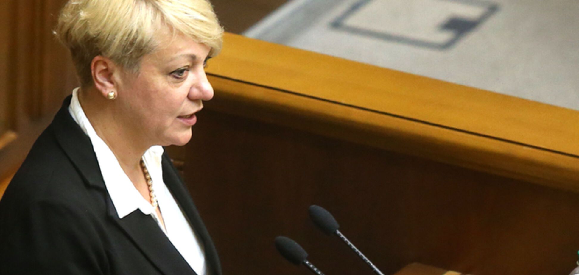 Глава НБУ обвинила украинцев в падении гривни и призвала не паниковать
