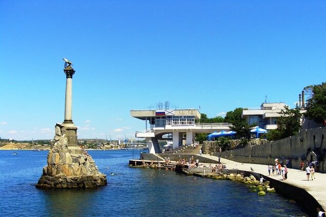 Севастопольцы из-за Путина будут добираться на работу вплавь и пешком