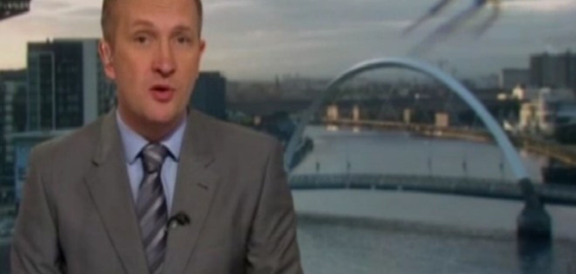 Паук заполз в прямой эфир BBC и поймал муху