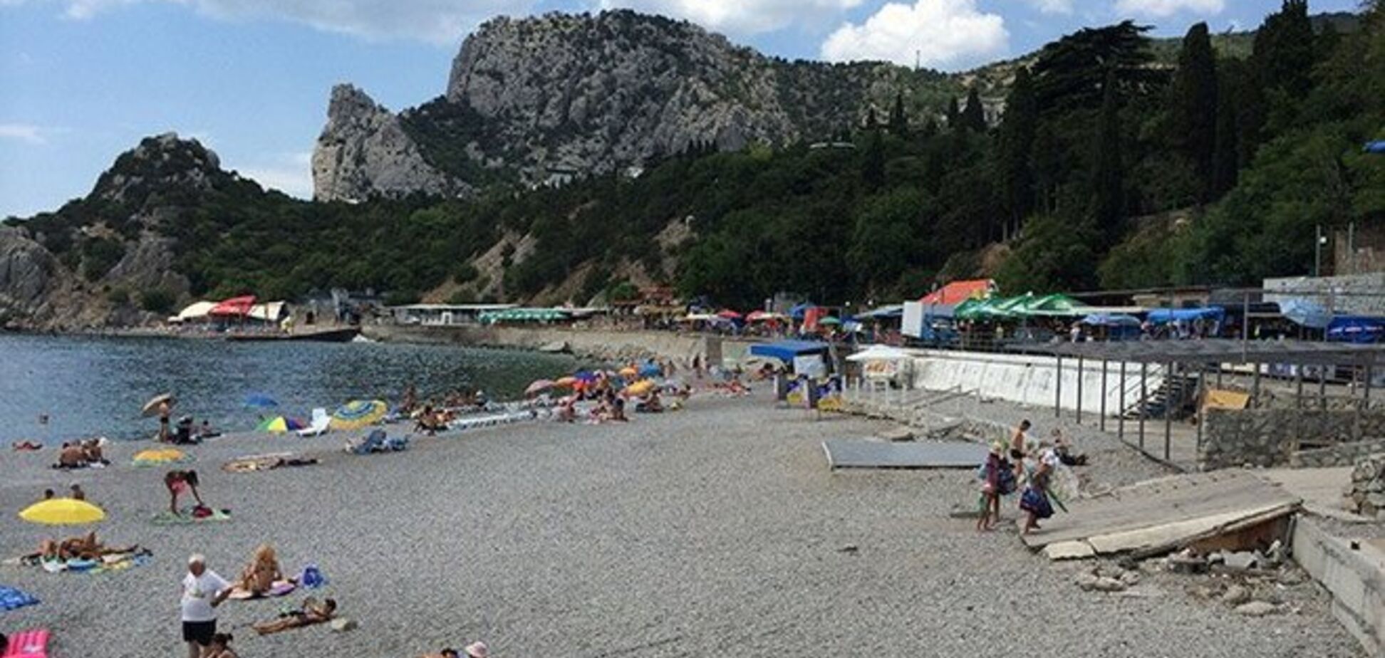 'Власти' Крыма похвастались 2 миллионами туристов