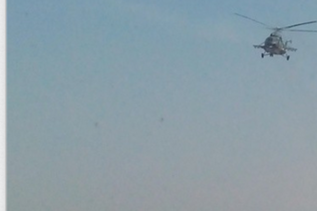 Гуманитарный конвой России сопровождает тяжелая военная техника