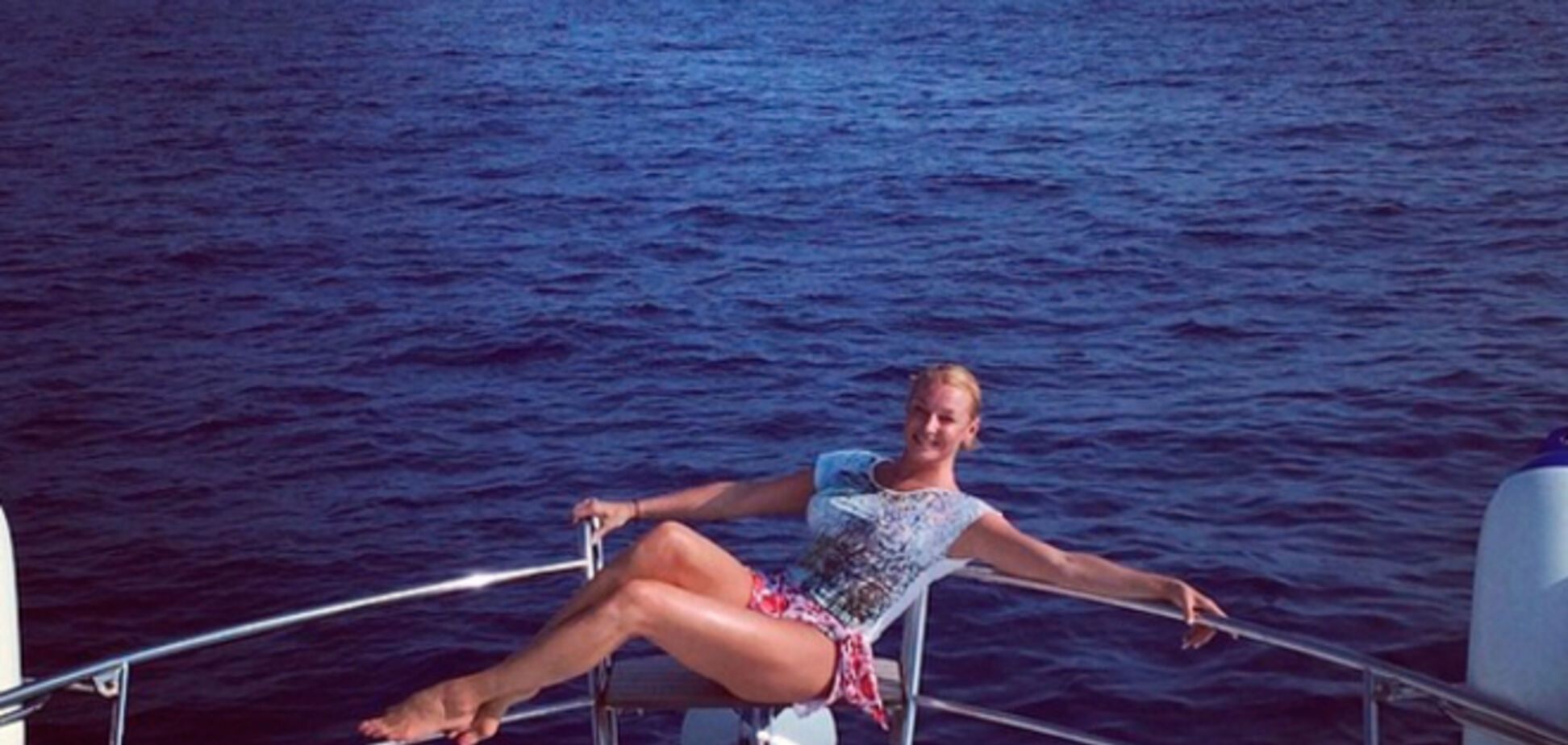 Волочкова поражает турков шикарной растяжкой