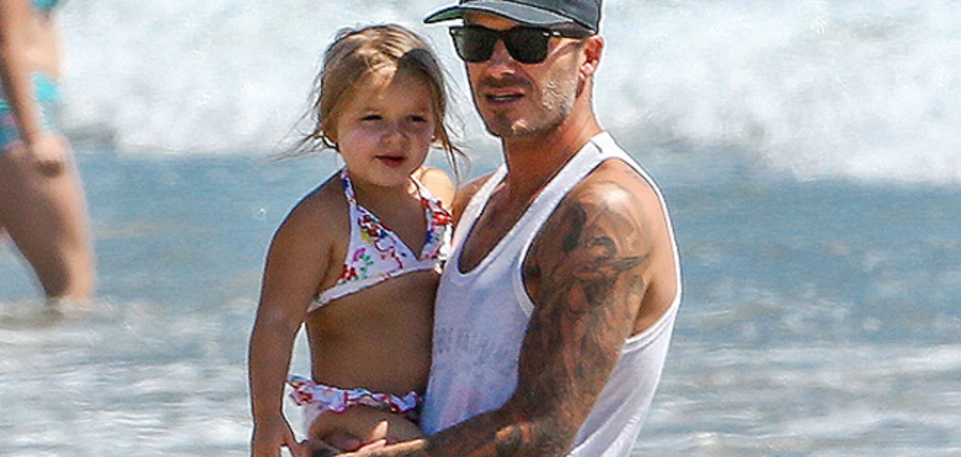 Жаркое лето: Дэвид Бекхэм с детьми в Малибу