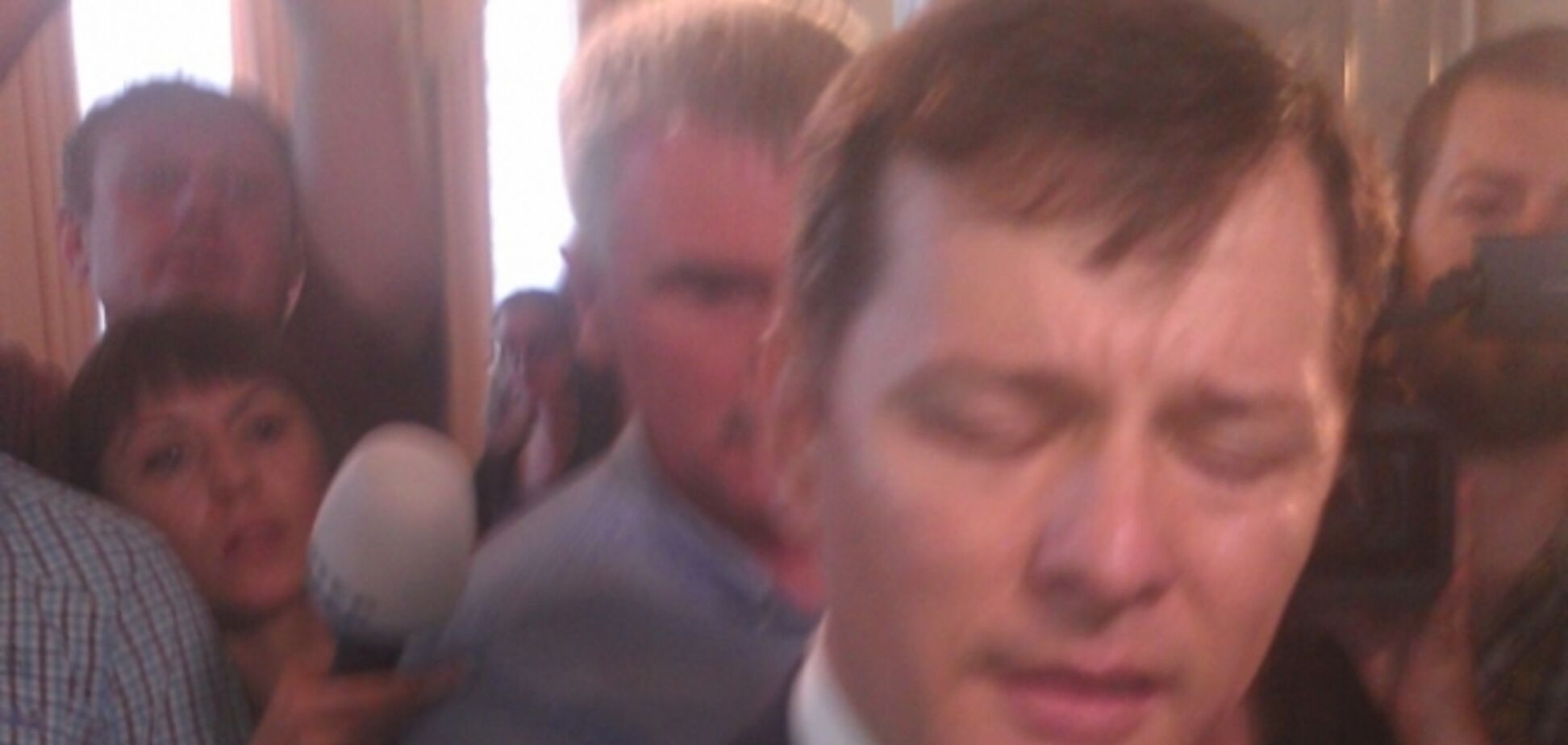 Ляшко отправили в нокдаун в кулуарах Рады