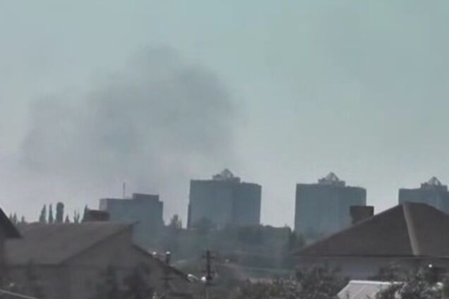 В центре Донецка начался массированный артобстрел