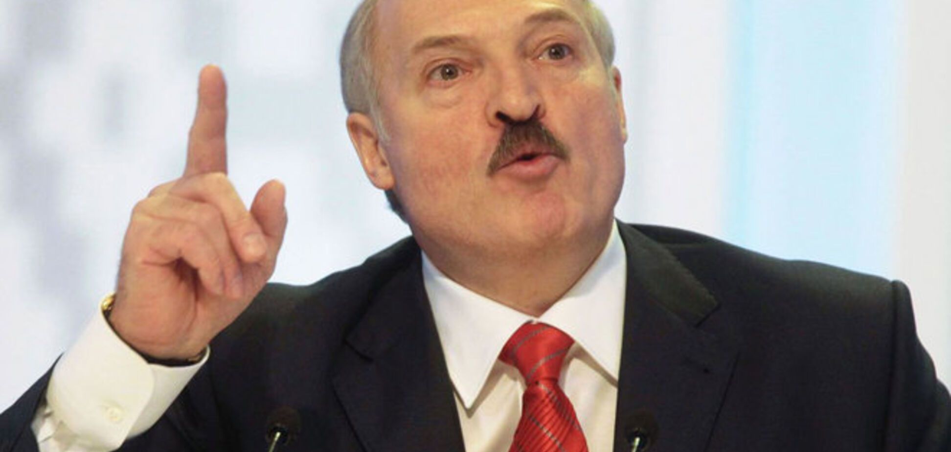 Лукашенко хочет устроить в Минске встречу Порошенко и Путина