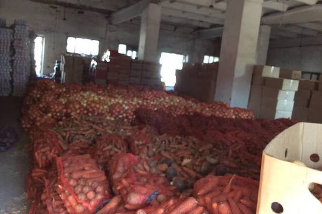 Красный Крест начал принимать гуманитарку луганчанам от Украины