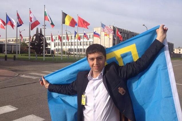 Крымского журналиста внесли в 'черный список' из-за 'циничного сидения во время гимна РФ'