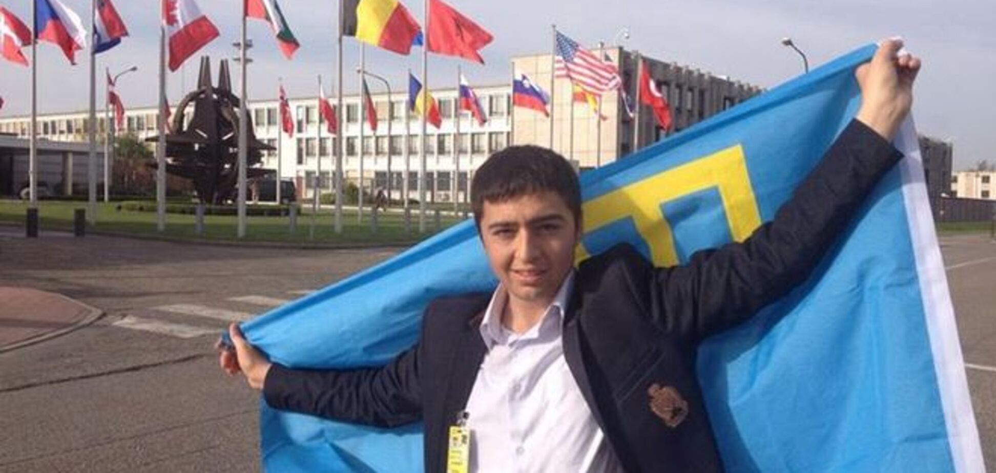 Крымского журналиста внесли в 'черный список' из-за 'циничного сидения во время гимна РФ'