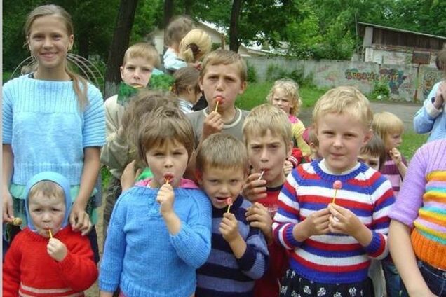 В Госдуме предложили запретить усыновление детей из РФ в применившие санкции страны