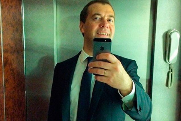 Что хакеры нашли в почте Медведева