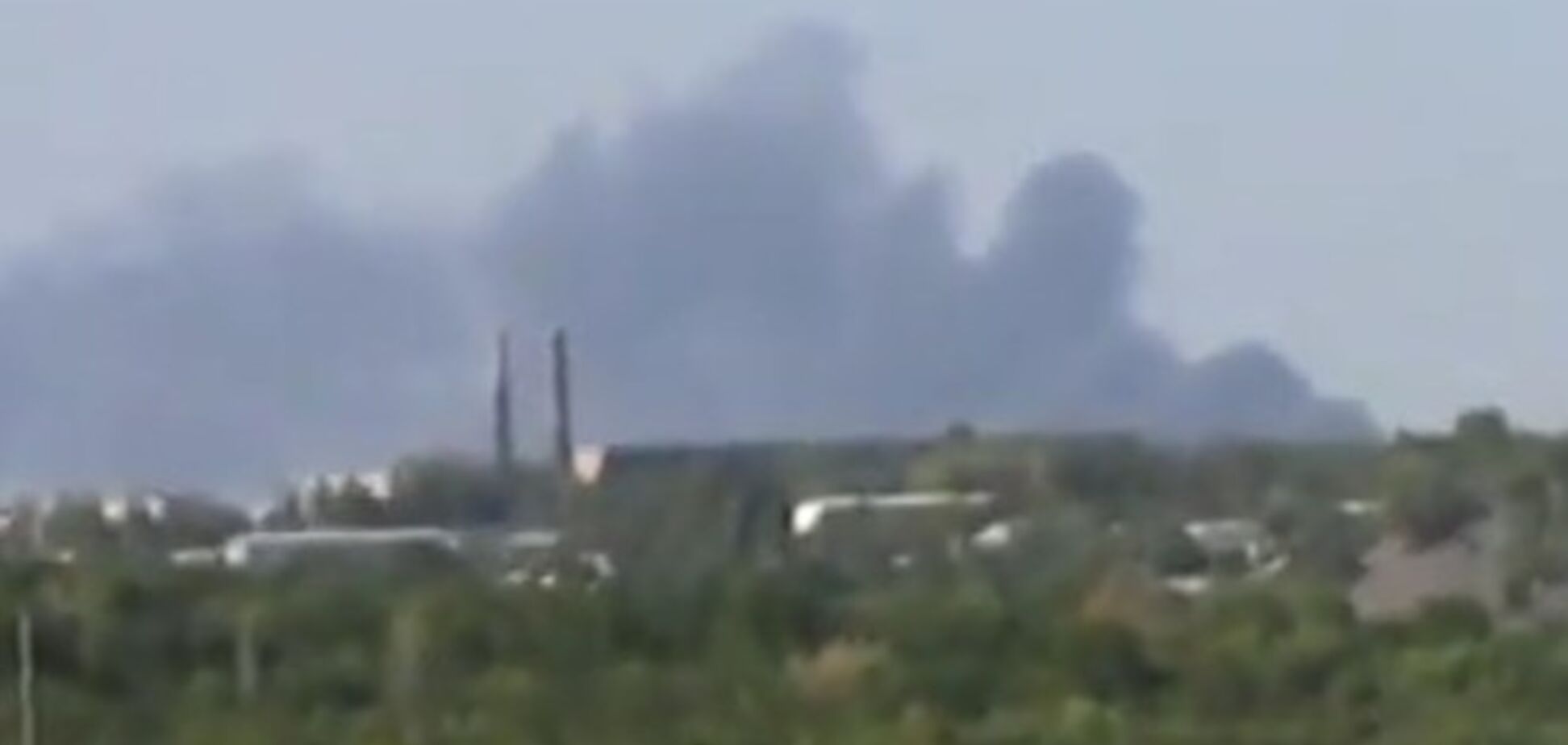 В Донецке после обстрела города боевиками загорелся аэропорт