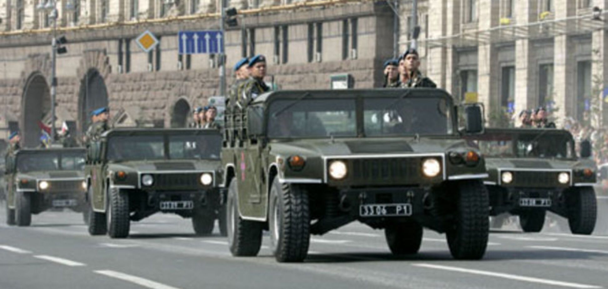 Військовий парад - прояв сили, яку зрозуміє РФ