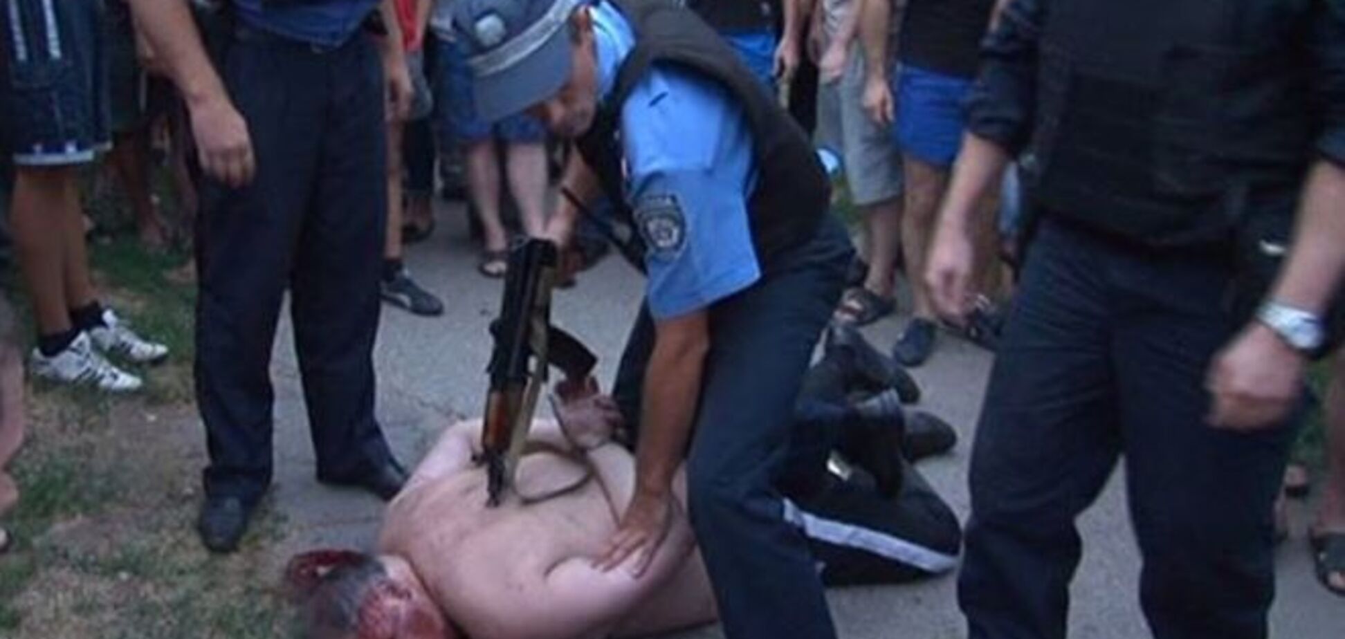 В Харькове пьяный дебошир стрелял из автомата и угрожал 'приходом России'