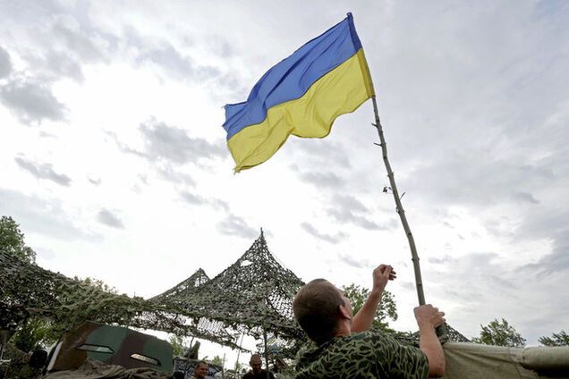 В Луганске силы АТО начали уличные бои с воюющими на стороне 'ЛНР' российскими военными