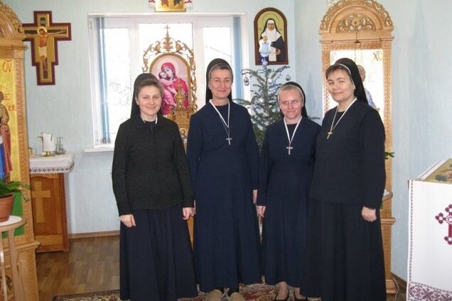 Террористы захватили женский монастырь в Донецке