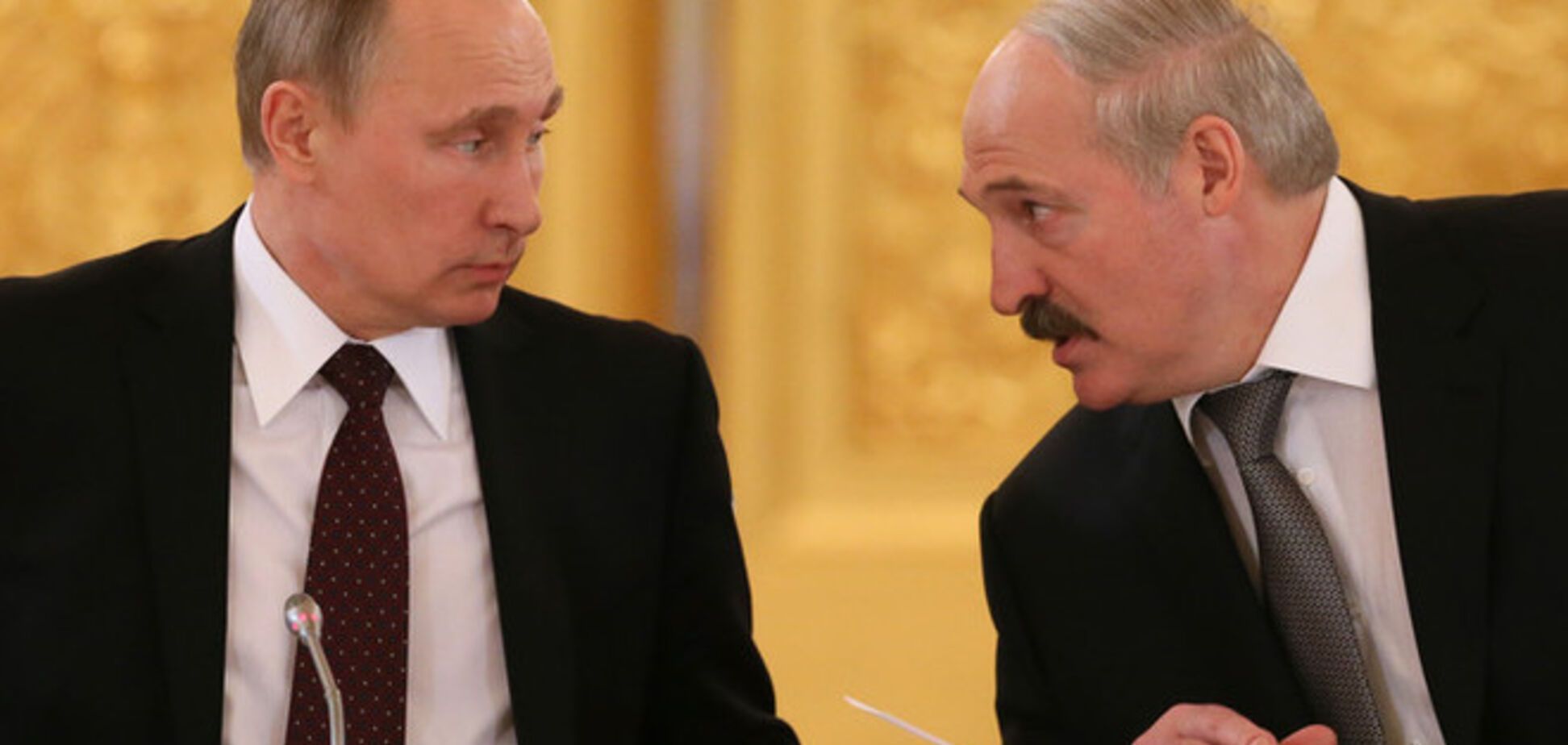 Путин пожаловался Лукашенко на трудности с доставкой 'гуманитарки' Донбассу