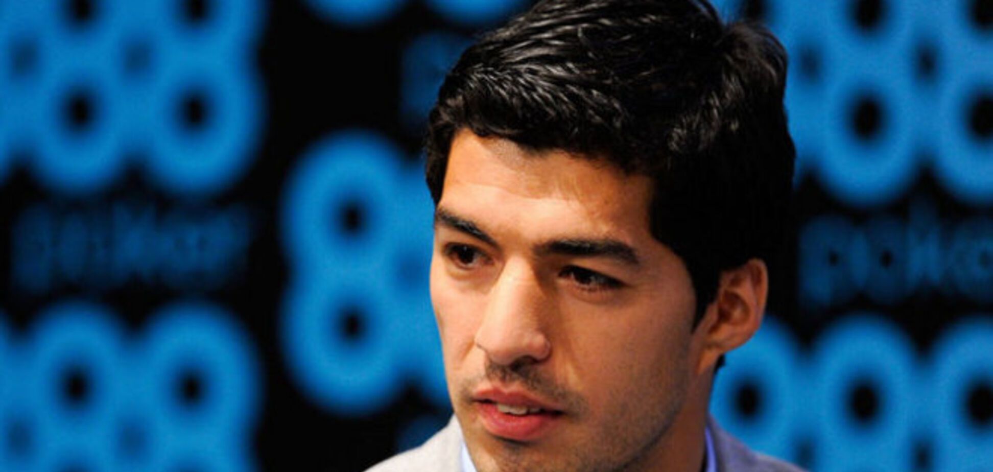 'Барселона' наконец назвала сумму трансфера Суареса из 'Ливерпуля'