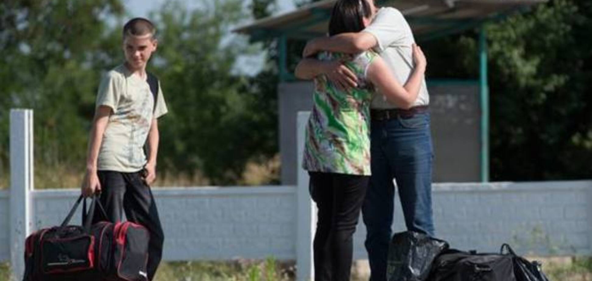 В обесточенном Донецке началась массовая эвакуация