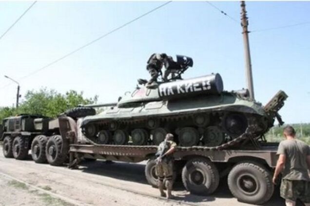 Бойцы АТО нашли украденный террористами с постамента советский танк