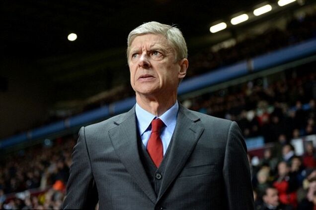 В тренера 'Арсенала' бросили бутылкой