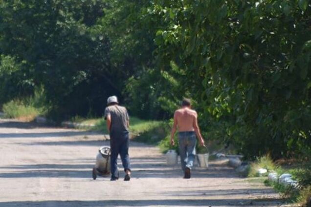 Боевики 'ДНР' обстреляли из минометов мирных жителей у водовоза