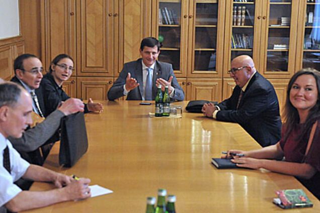 Защититься от российской пропаганды Украине помогут американцы