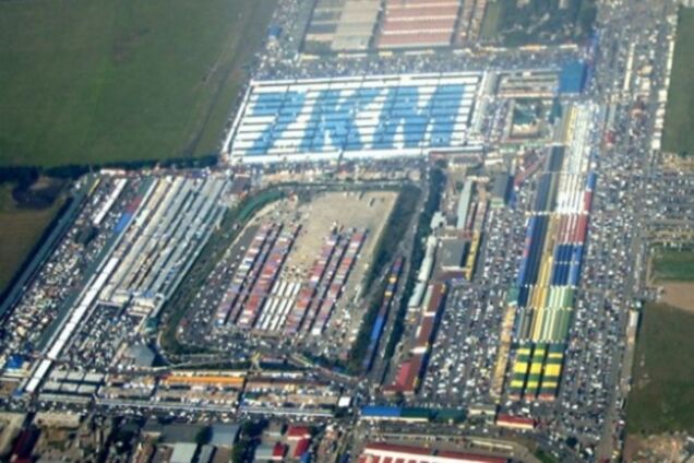 Знаменитый рынок '7-й километр' захватывают депутаты-рейдеры