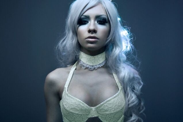 Лифчики из птиц и алюминиевые трусы. Самое необычное нижнее белье