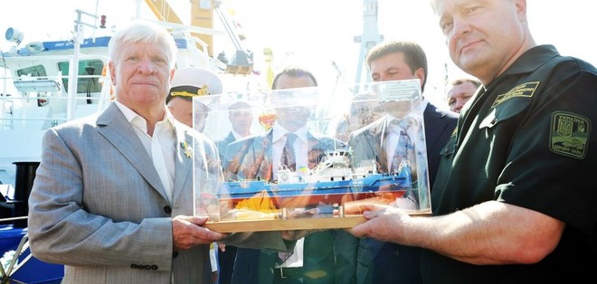 Порошенко назвал 'НИБУЛОН' символом возрождения Украины