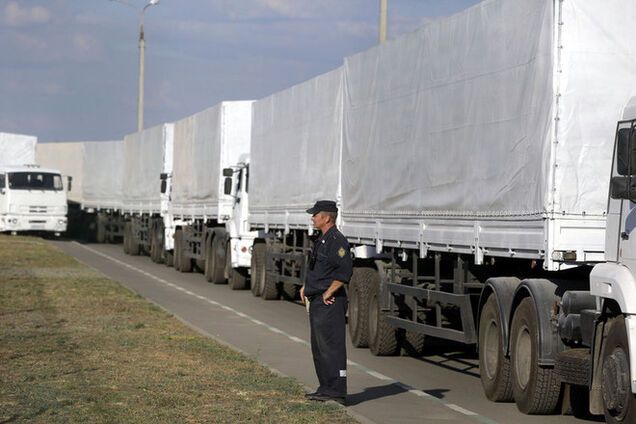 Меркель довольна 'разумной реакцией' Украины на вторжение 'гумконвоя' РФ