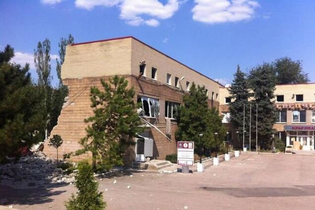 Разрушен снарядами крупнейший в Украине Донецкий краеведческий музей