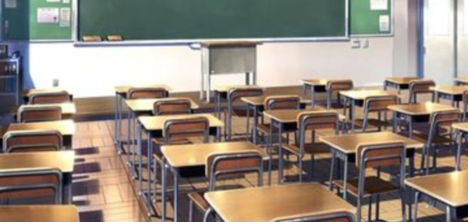 Начало занятий в учебных заведениях Донецка перенесли на неопределенный срок