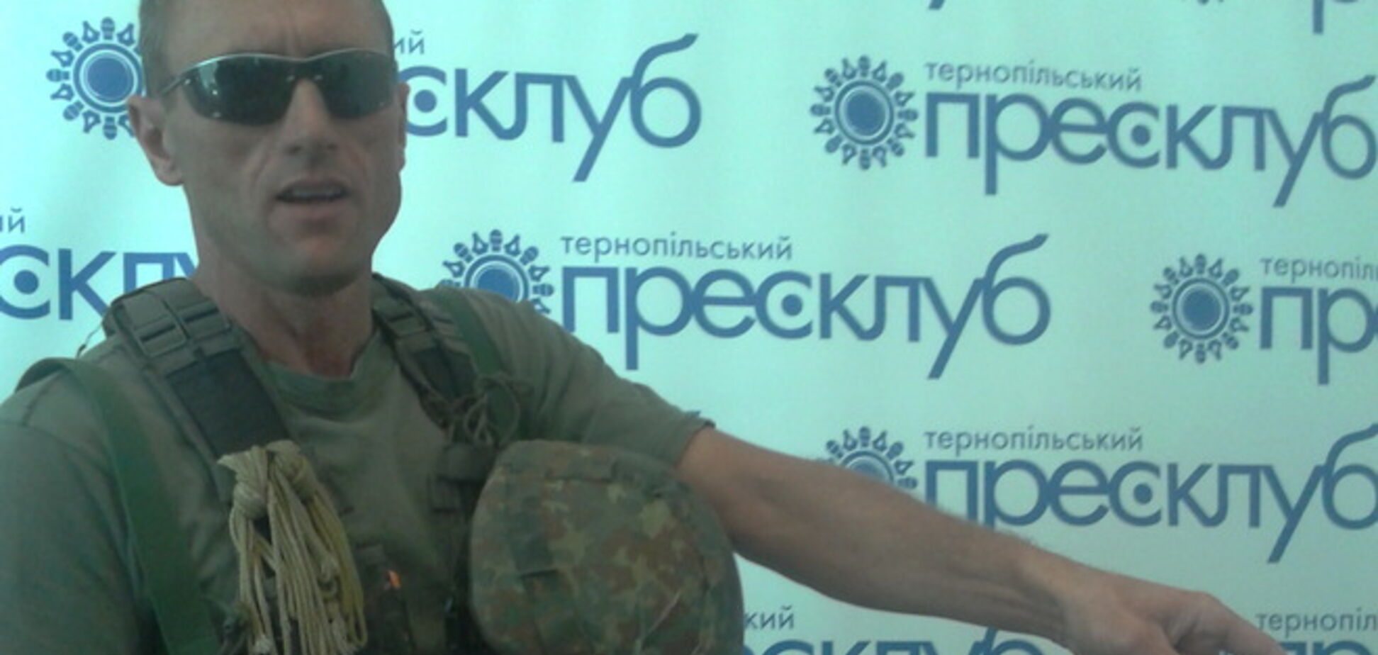 Озверевшие работники транспортной милиции вывели бойца АТО на перрон в одних трусах