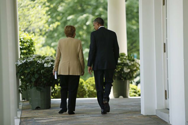 Российскую гуманитарную помощь Обама и Меркель назвали провокацией