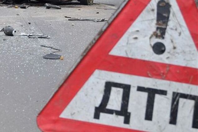 За сутки в дорожных авариях погибли 7 украинцев, ранены - 101