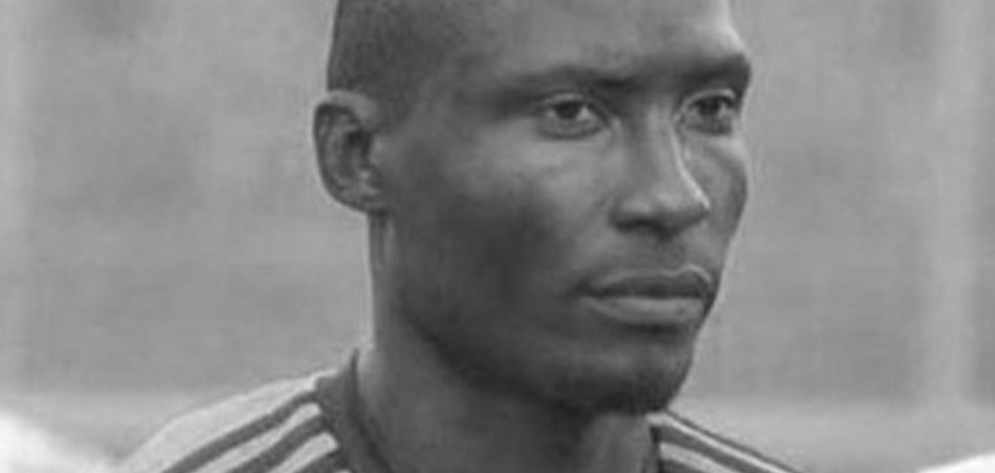 Фанаты на стадионе убили лучшего бомбардира Алжира