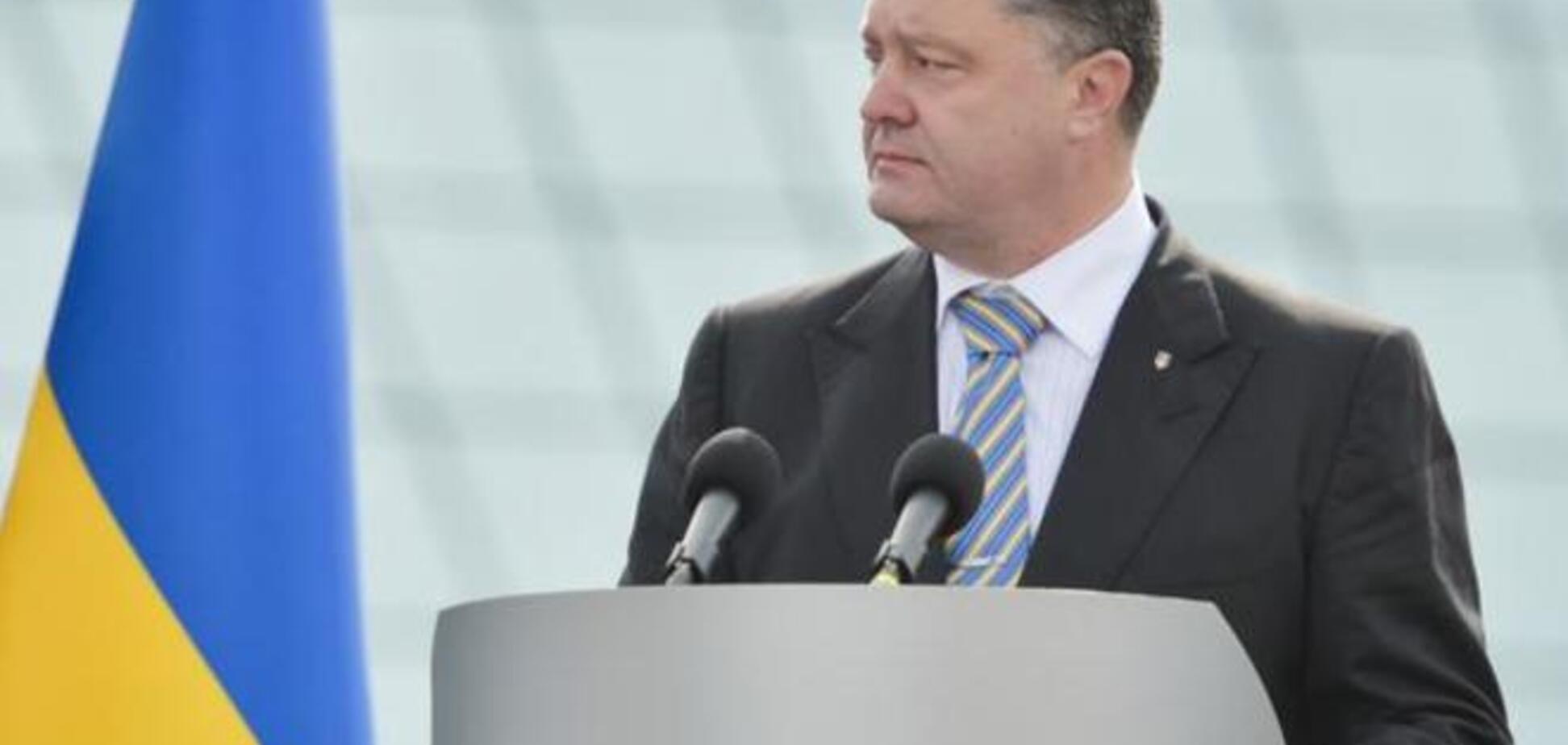 Порошенко: над Украиной постоянно будет военная угроза