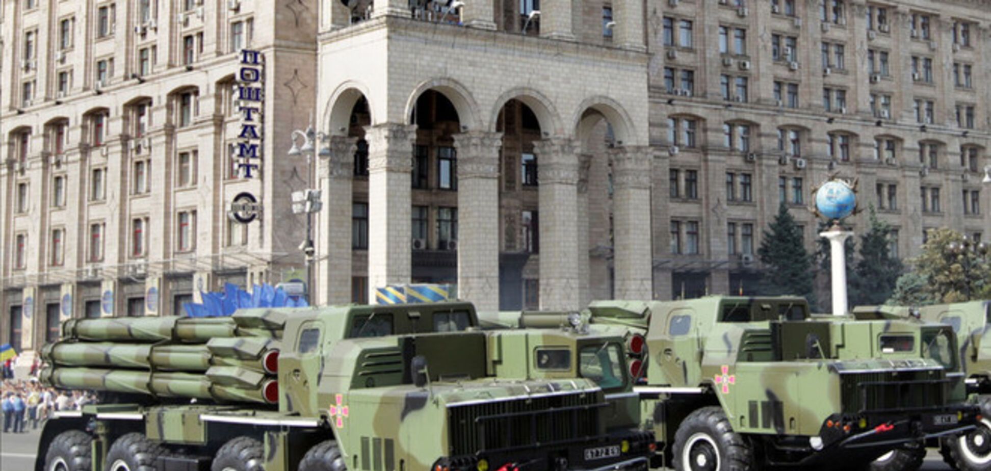 В зону АТО прибыла техника с парада в Киеве