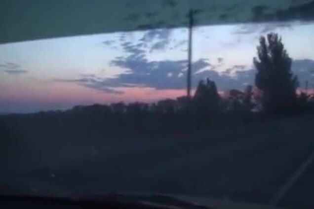 Очевидцы сняли обстрел Донбасса из 'Града' с территории РФ