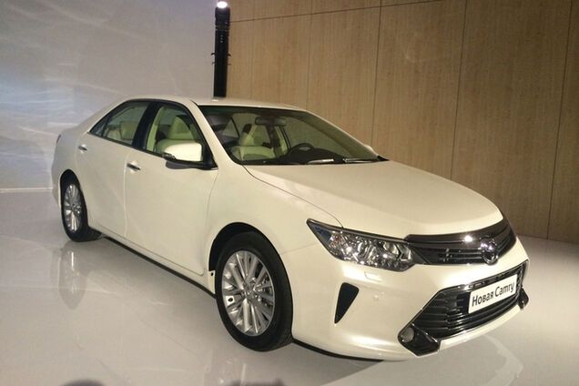 Тойота досрочно показала новую Camry