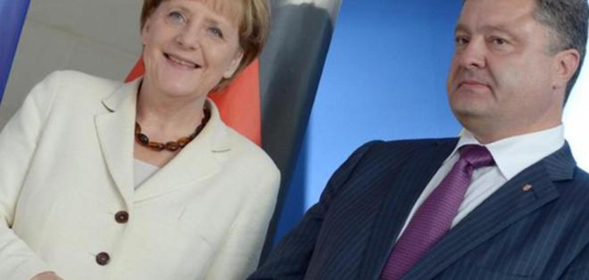 Порошенко пожаловался Меркель об ухудшении ситуации на Донбассе