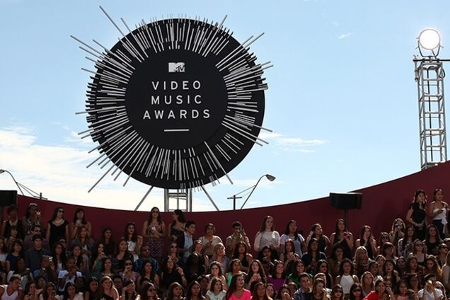 Лучшие клипы 2014 года по версии MTV