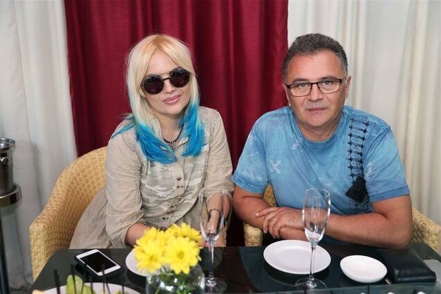 Маша Гойя показала, как раньше брилась наголо